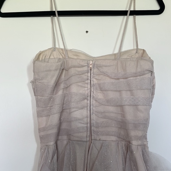 Dress - Picture 5 of 7